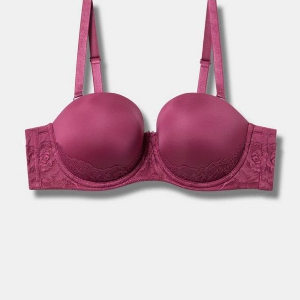 Bombshell strapless Push up bra Elegant Lace Trimmed Bra in Deep Pink Torrid